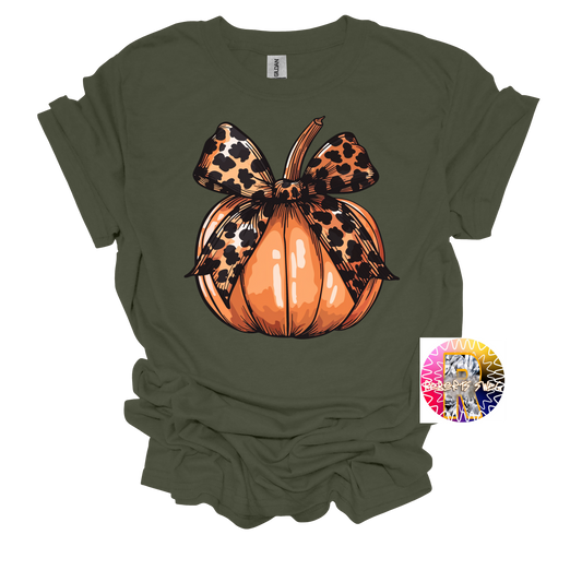Retro Halloween coquette bow spooky mama  pumpkin on  tee shirts  trending cheetah t-shirt